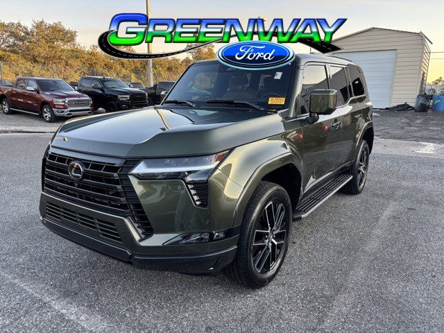 2024 Lexus GX Premium's photo