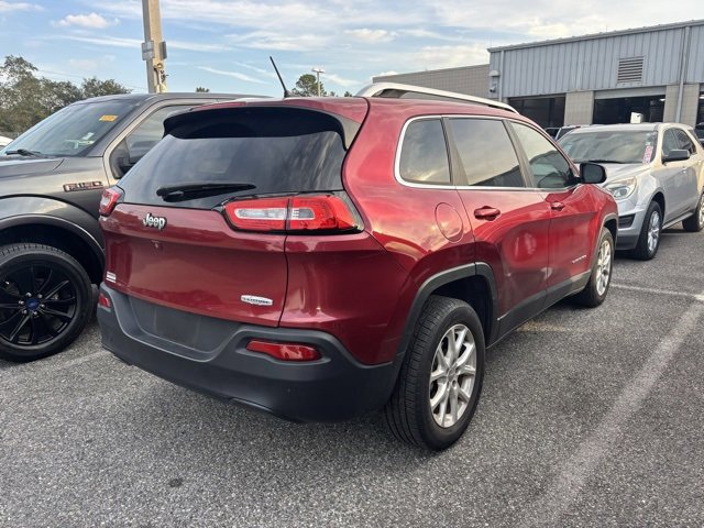 2015 Jeep Cherokee Latitude Sport photo 3
