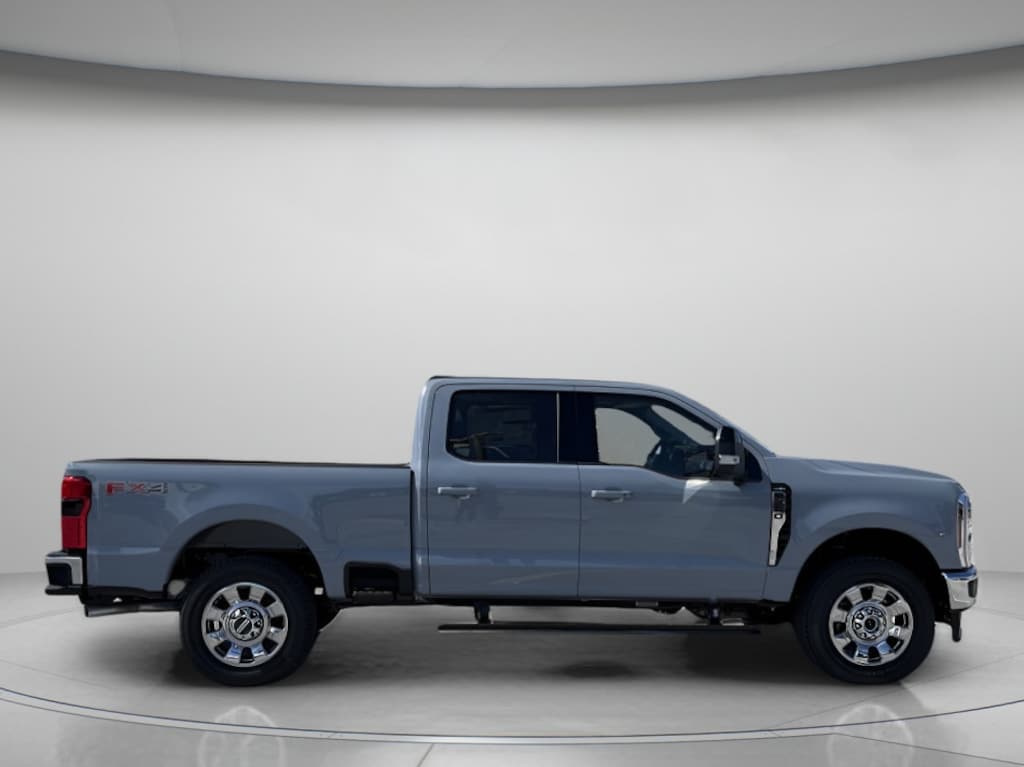 New 2027 Ford Super Duty F-250 SRW Lariat Crew Cab Pickup
