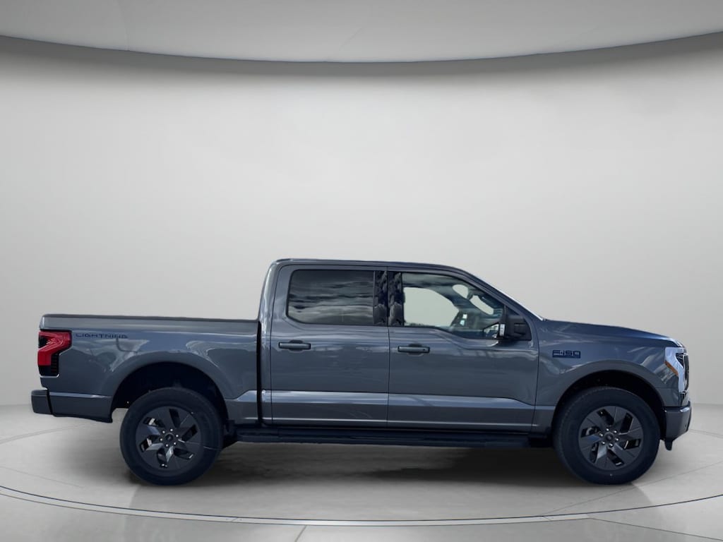 New 2025 Ford F-150 Lightning Flash Crew Cab Pickup