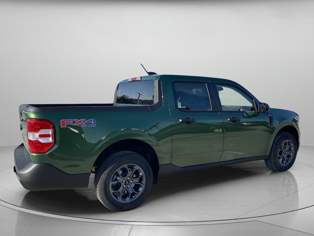 New 2025 Ford Maverick XLT Crew Cab Pickup