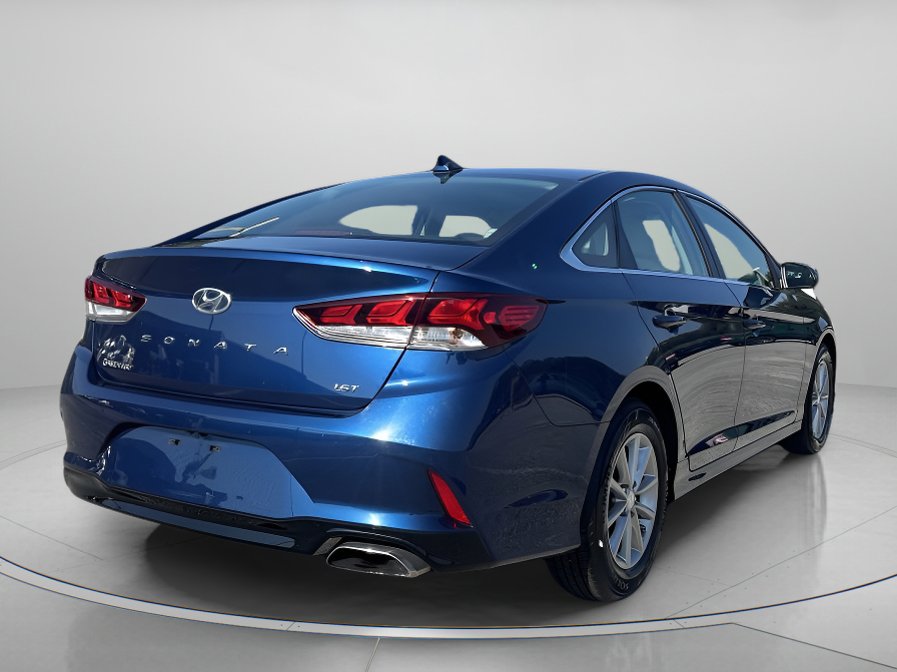 2018 Hyundai Sonata Eco photo 3