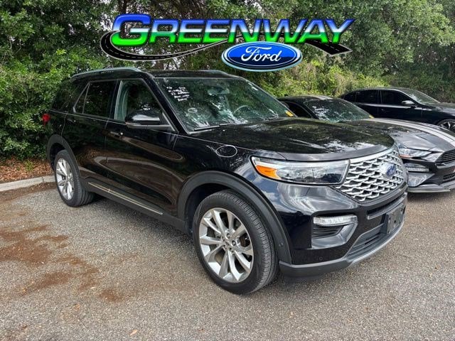 2022 Ford Explorer Platinum 4WD's photo