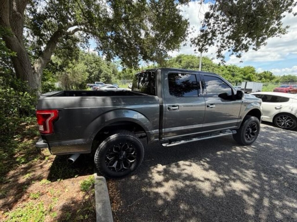 Used 2017 Ford F-150 XLT Crew Cab Pickup