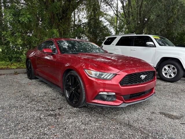 2016 Ford Mustang EcoBoost Premium photo 2