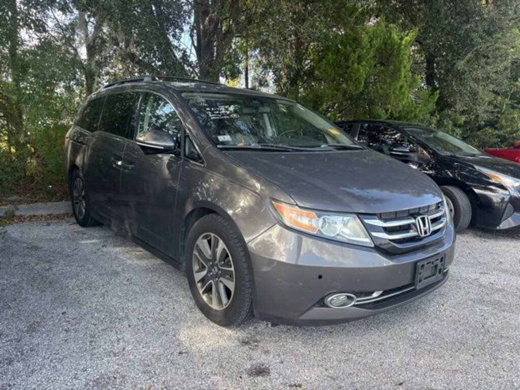 Used 2016 Honda Odyssey Touring Mini-van, Passenger