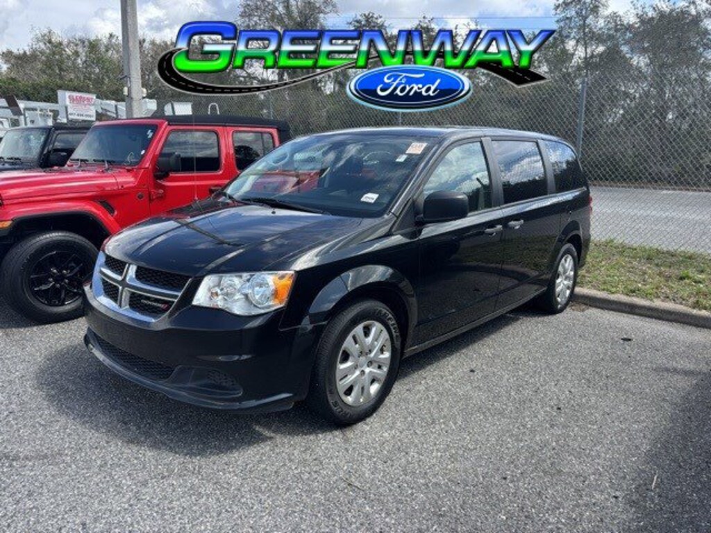 Used 2019 Dodge Grand Caravan SE Mini-van, Passenger