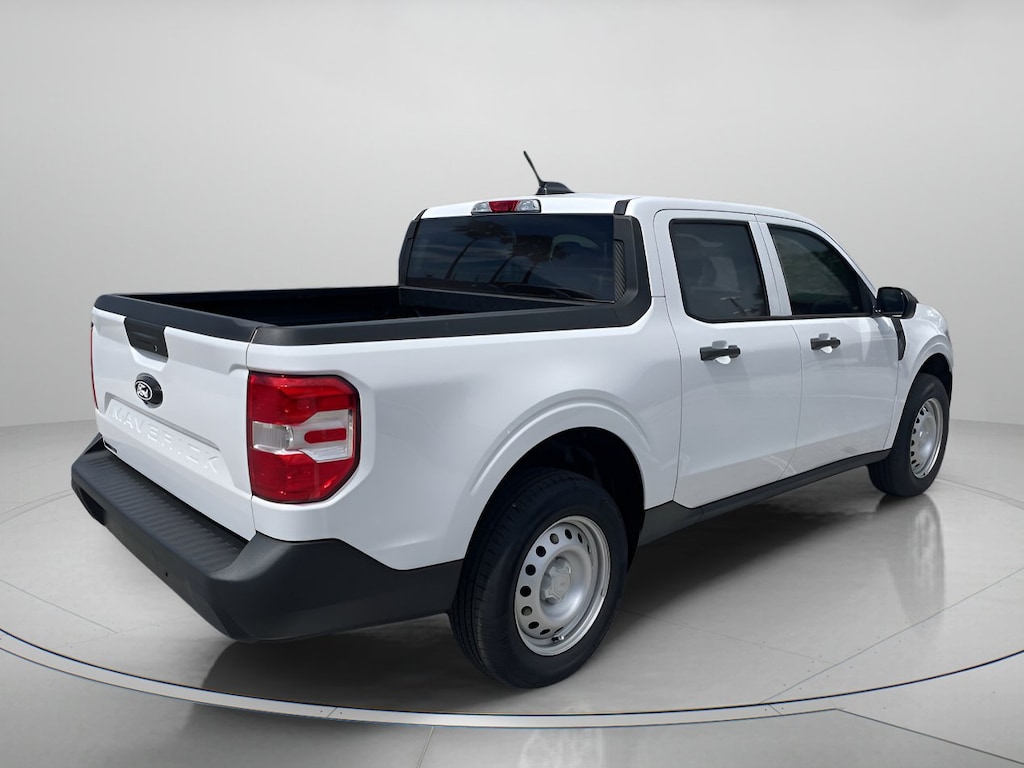 New 2026 Ford Maverick XL Crew Cab Pickup