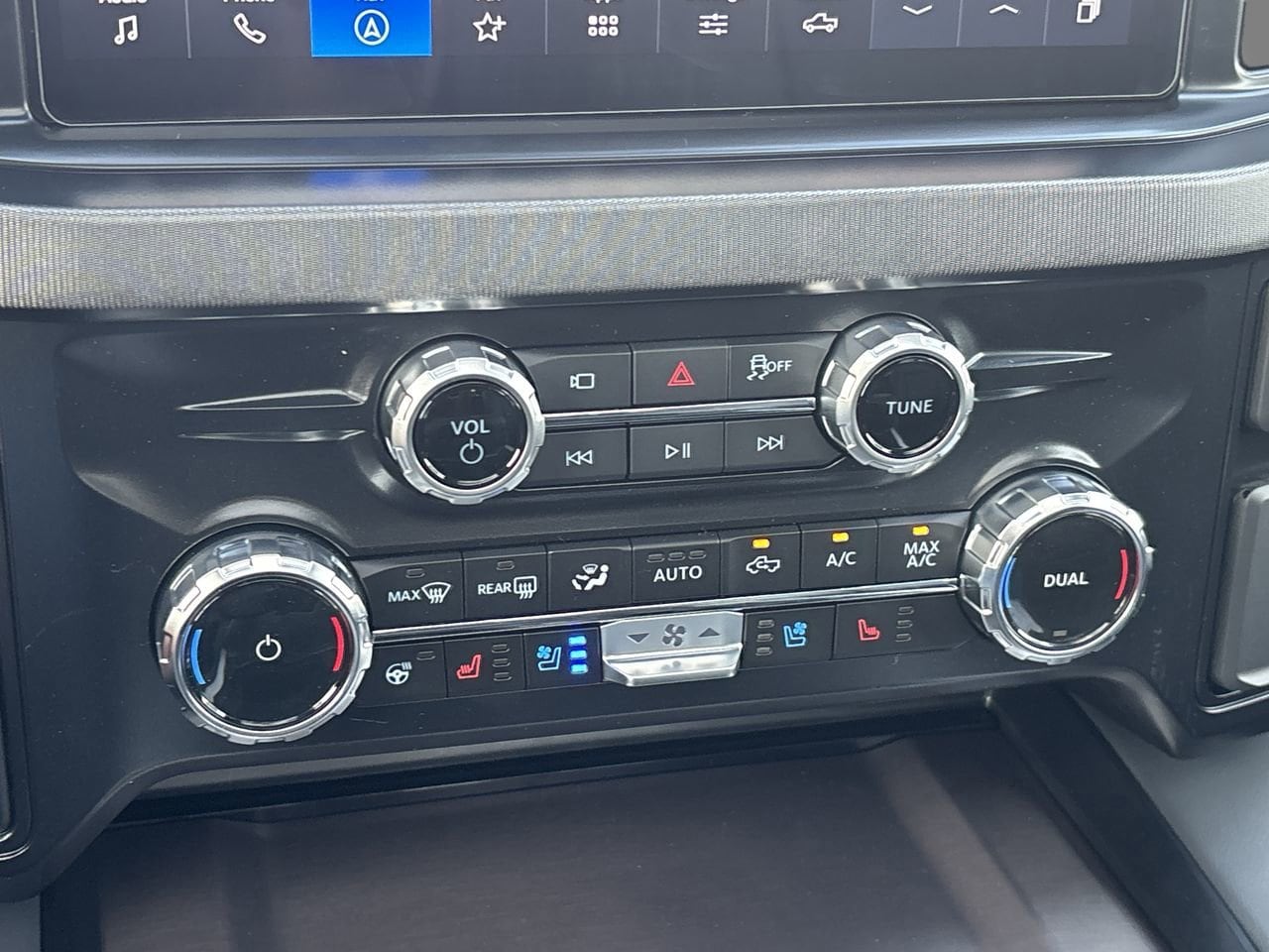 2026 Ford F-250 Super Duty Platinum - Photo 25