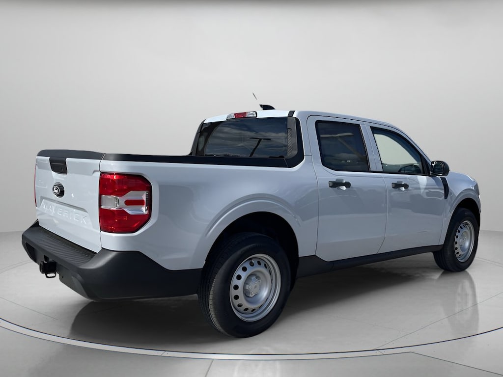Used 2025 Ford Maverick XL Crew Cab Pickup