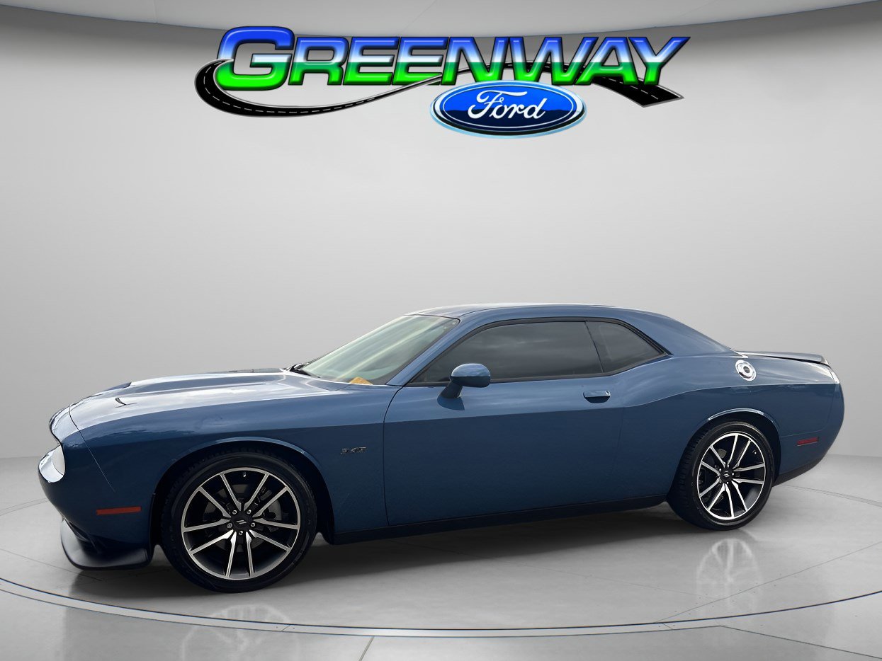 2023 Dodge Challenger R/T's photo