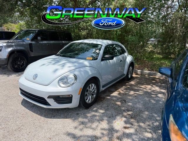 2017 Volkswagen Beetle 1.8T S Auto's photo