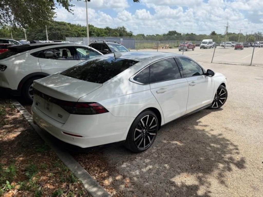 Used 2024 Honda Accord Hybrid Touring 4dr Car