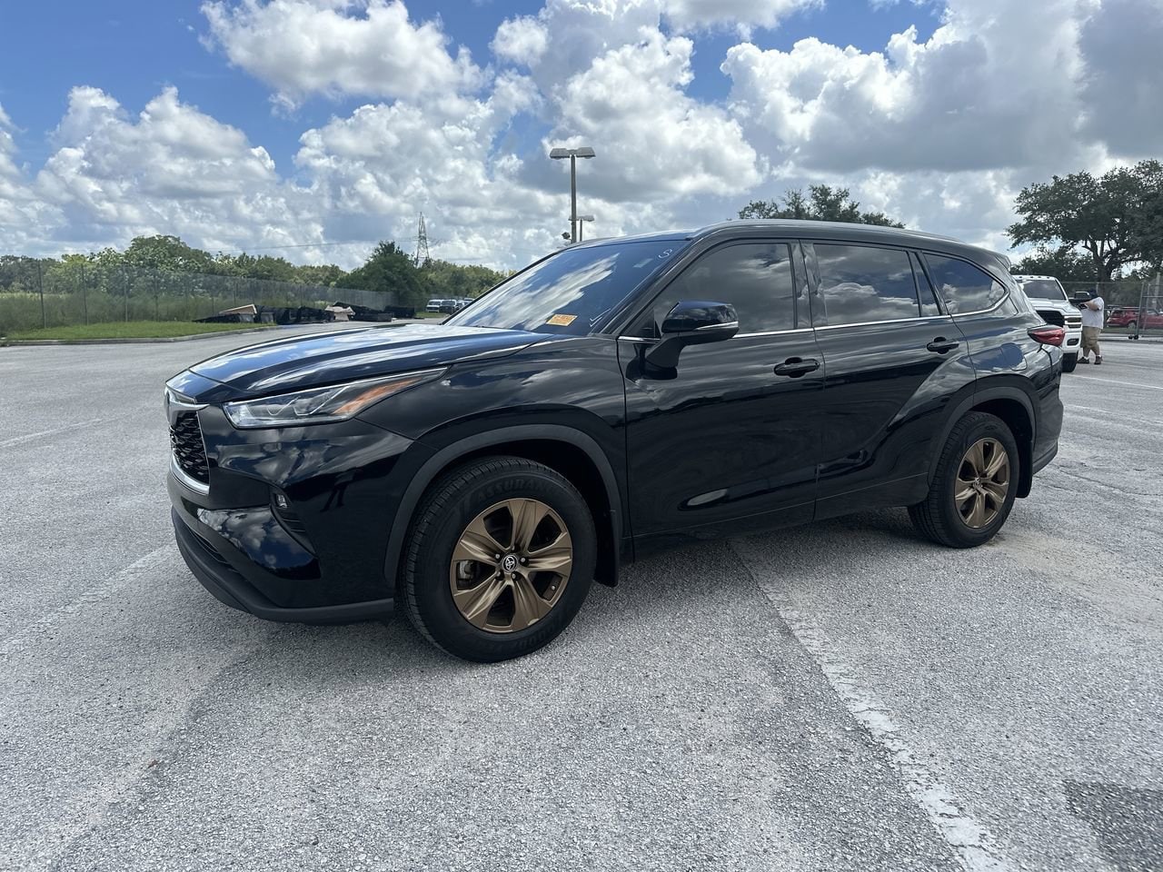 Certified 2022 Toyota Highlander Bronze Edition with VIN 5TDAARAH1NS514812 for sale in Orlando, FL