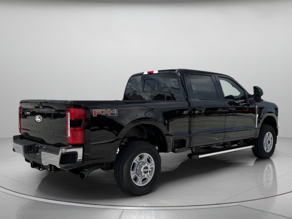 New 2027 Ford Super Duty F-250 SRW XLT Crew Cab Pickup