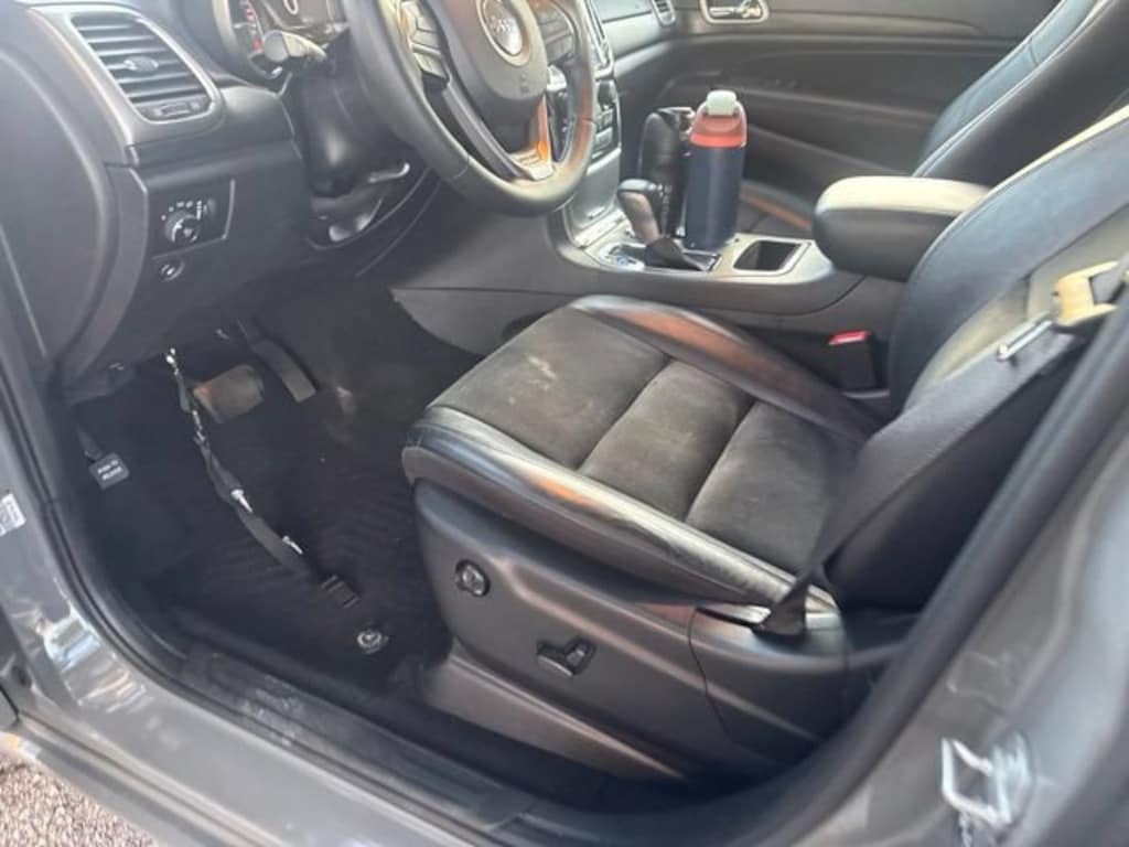Used 2021 Jeep Grand Cherokee Laredo X Sport Utility