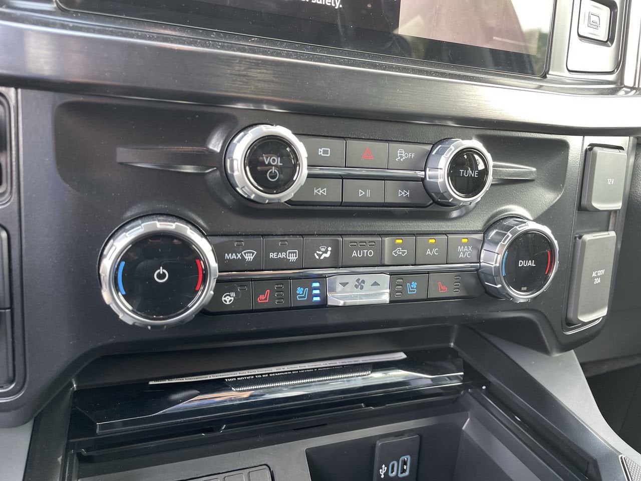 2026 Ford F-250 Super Duty Lariat - Photo 24