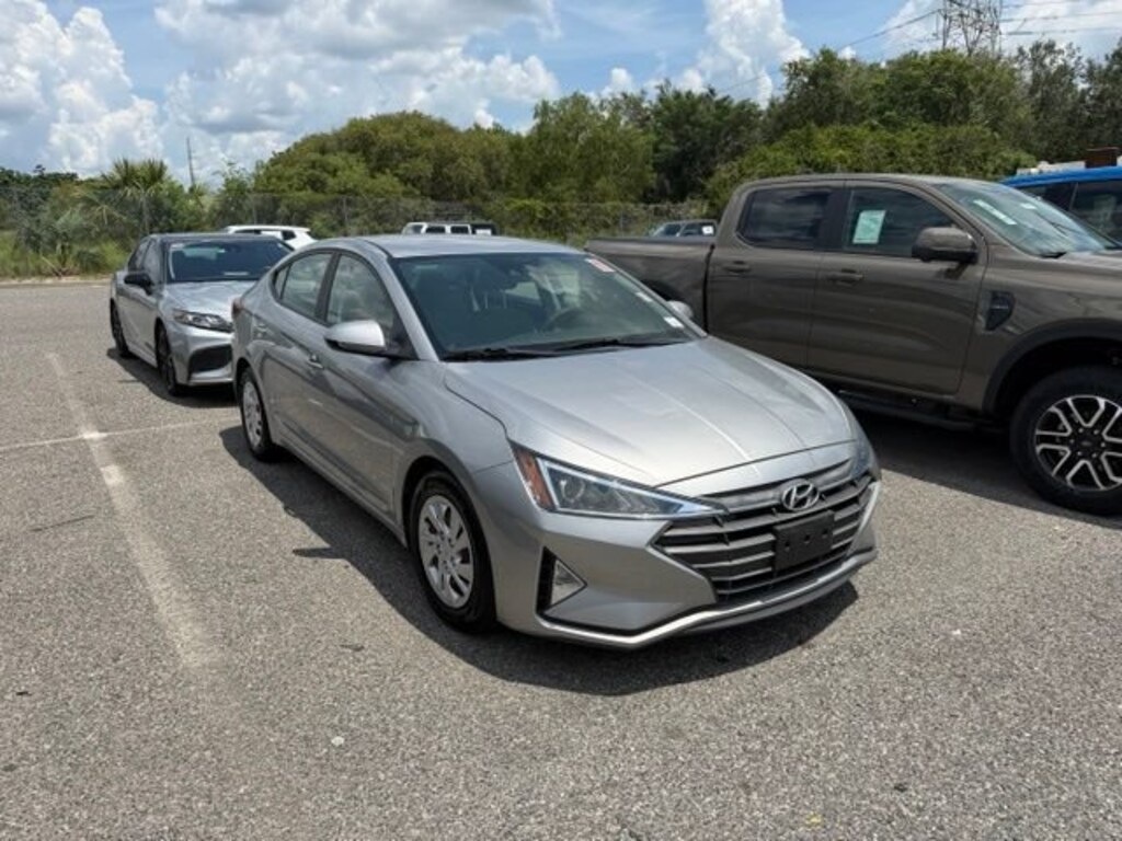 Used 2020 Hyundai Elantra SE 4dr Car