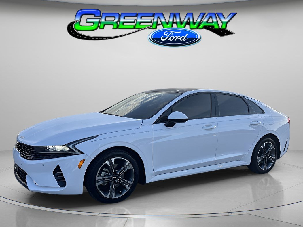 2024 Kia K5 EX's photo