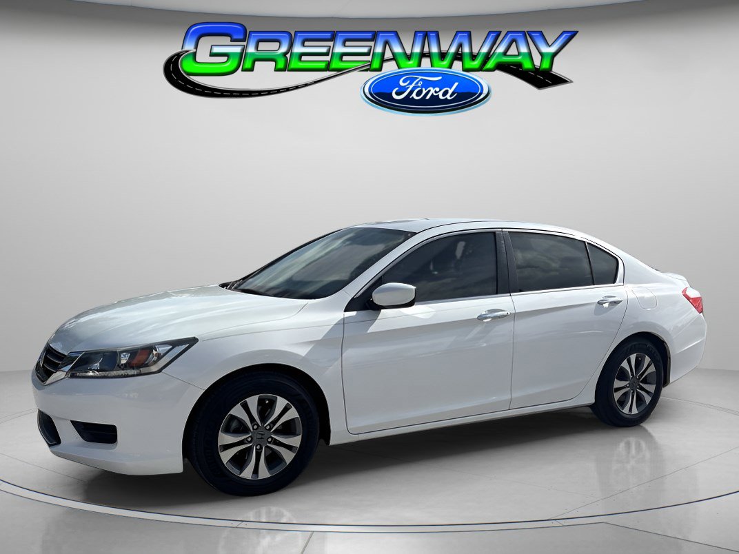 2015 Honda Accord LX's photo