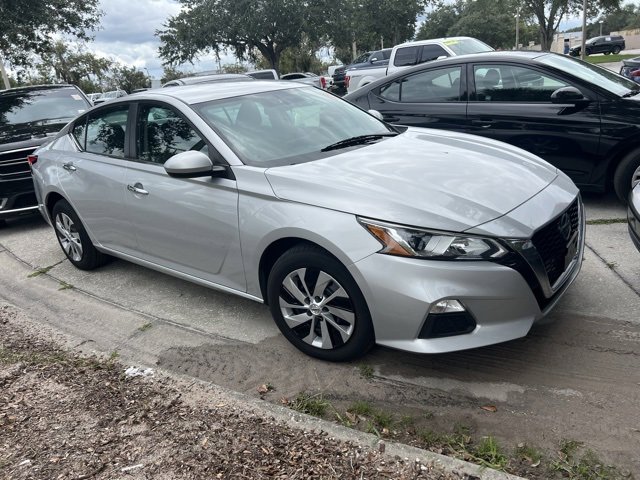 2020 Nissan Altima 2.5 S photo 2