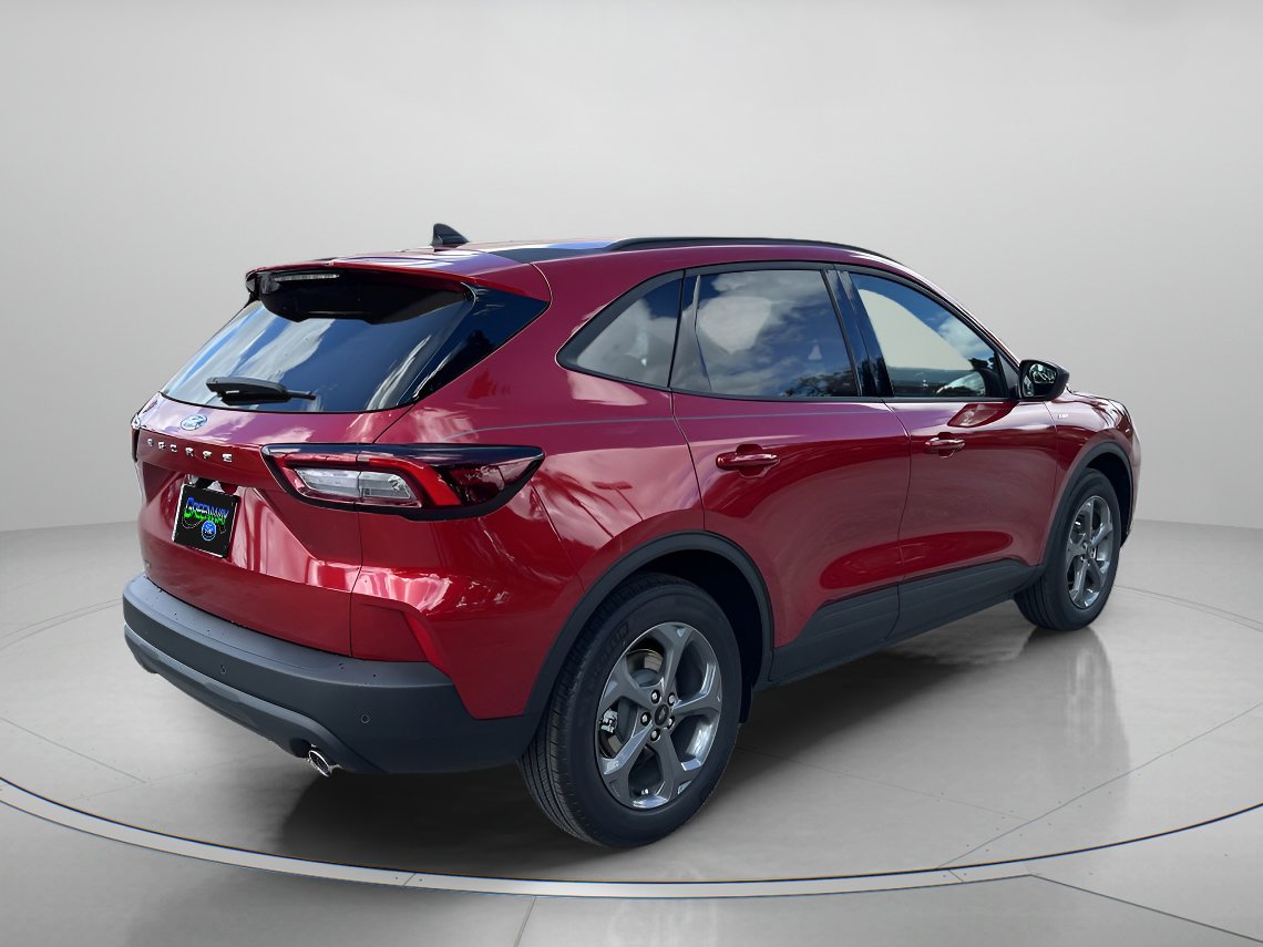 2026 Ford Escape ST-Line photo 3