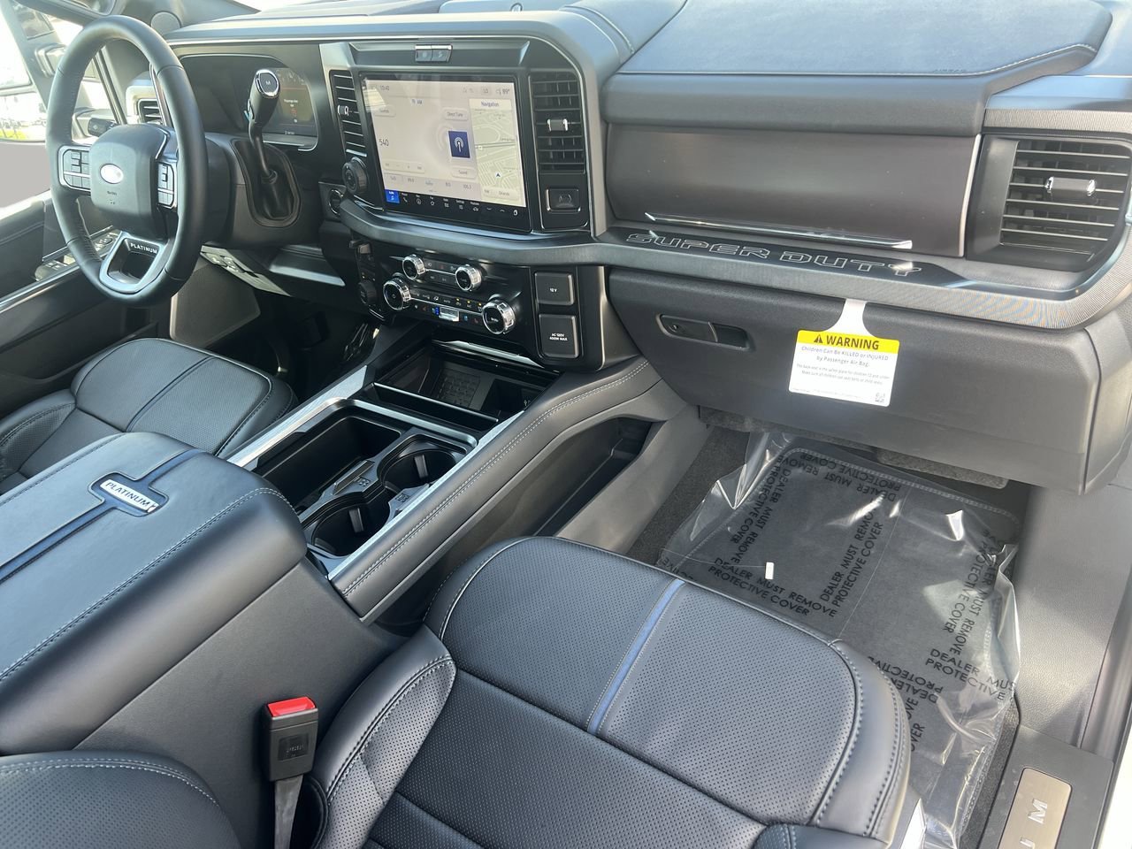 2026 Ford F-250 Super Duty Platinum - Photo 14