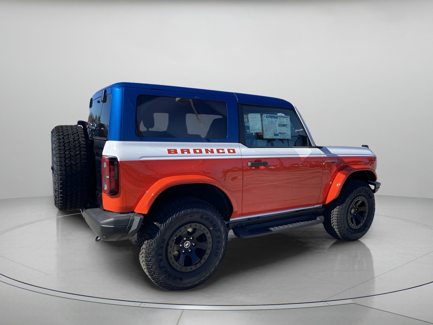 2025 Ford Bronco 2-Door Stroppe - Photo 4