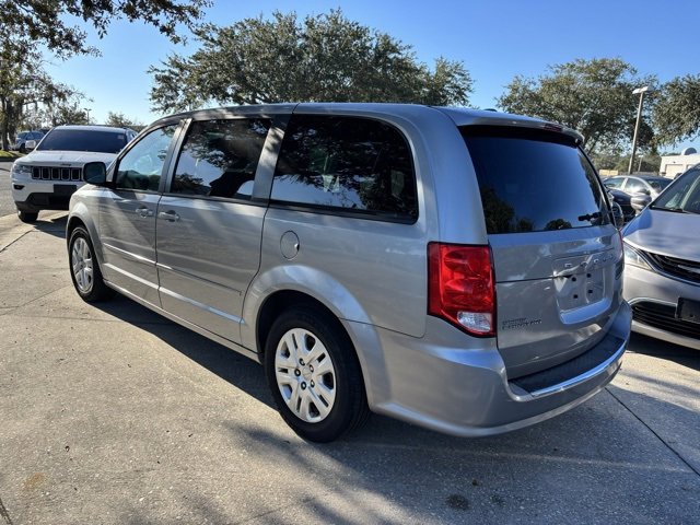 2017 Dodge Grand Caravan SE photo 3