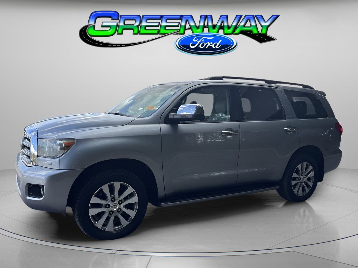 2015 Toyota Sequoia Limited's photo