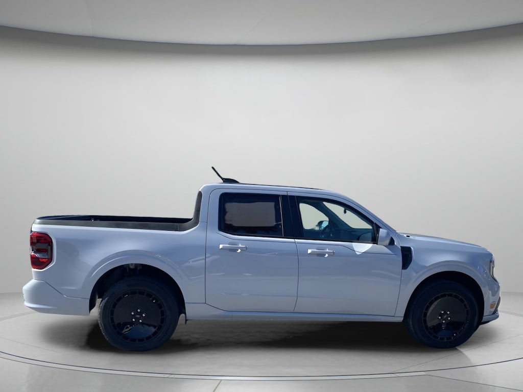 New 2026 Ford Maverick Lobo Standard Crew Cab Pickup