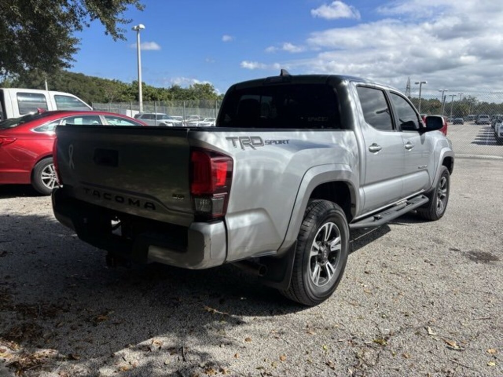 Used 2018 Toyota Tacoma TRD Off-Road Crew Cab Pickup