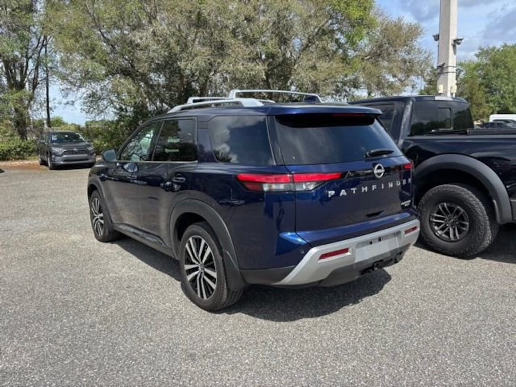 Used 2023 Nissan Pathfinder Platinum Sport Utility