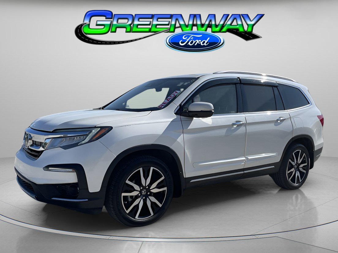 2019 Honda Pilot Elite's photo