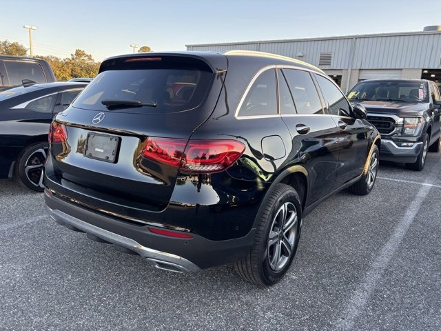 2022 Mercedes Benz GLC 300 photo 2
