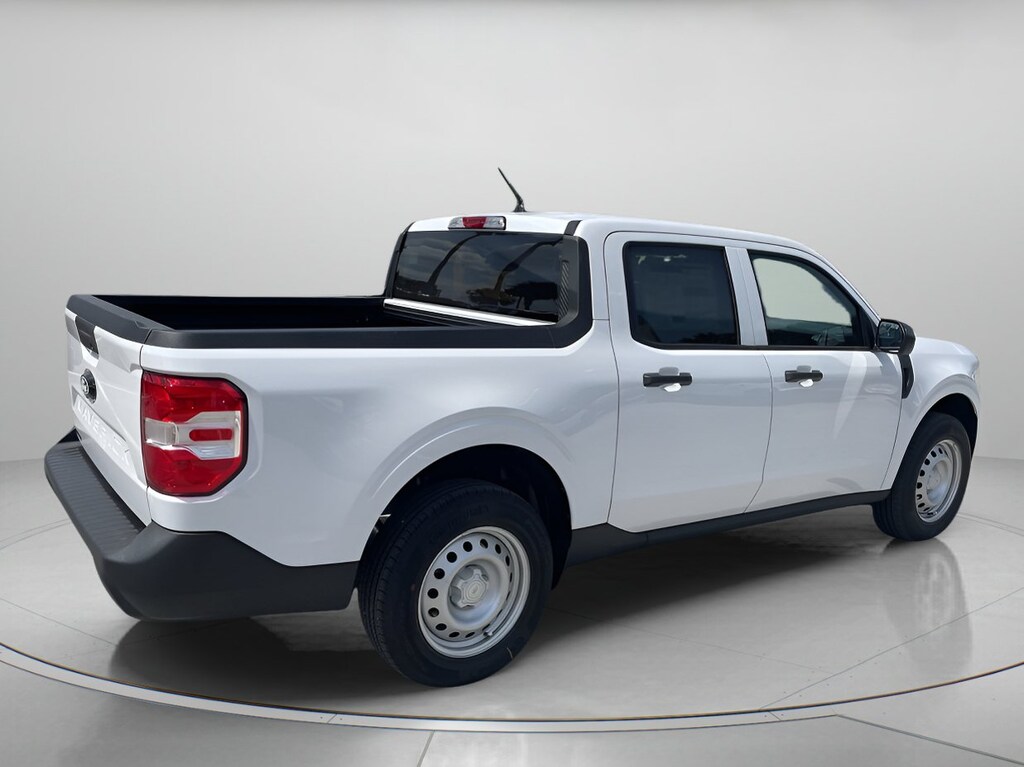 New 2026 Ford Maverick XL Crew Cab Pickup