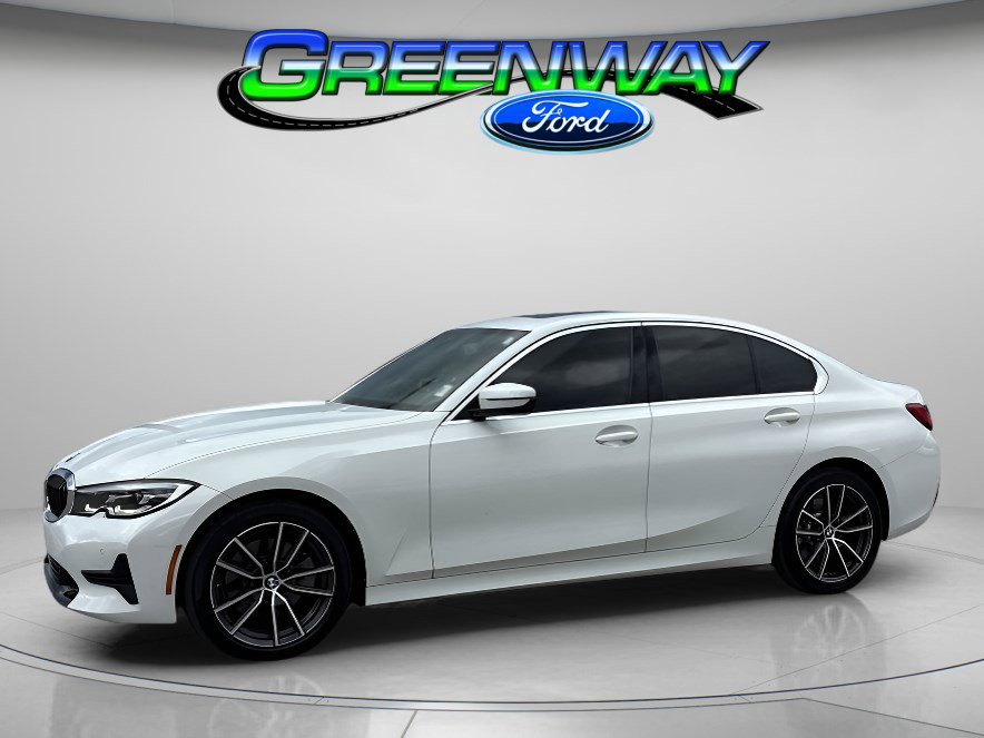 2020 BMW 3 Series 330i xDrive Sedan's photo