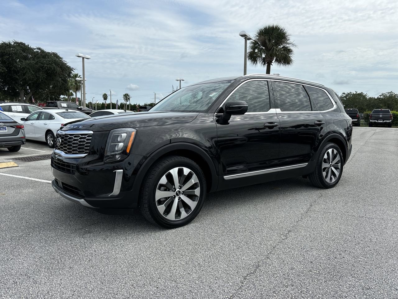 Used 2021 Kia Telluride EX with VIN 5XYP34HC4MG178313 for sale in Orlando, FL