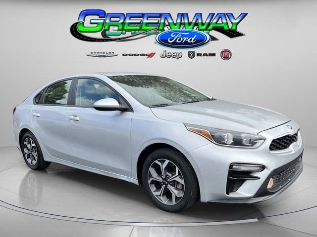 2019 Kia Forte LXS AT's photo