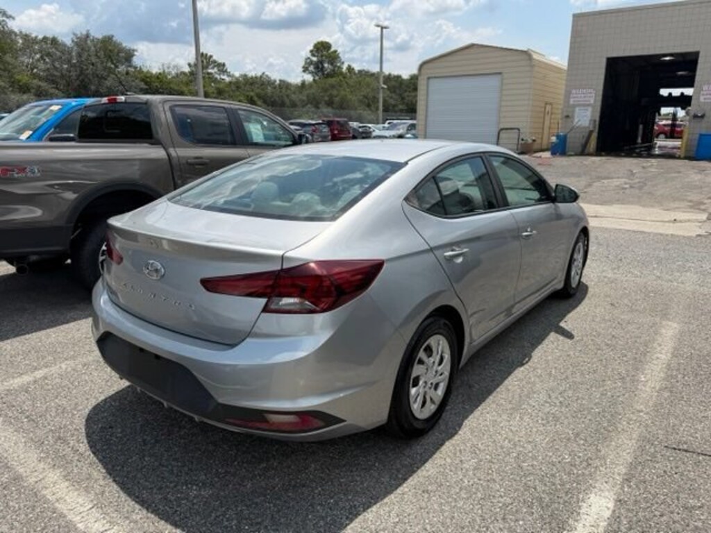 Used 2020 Hyundai Elantra SE 4dr Car