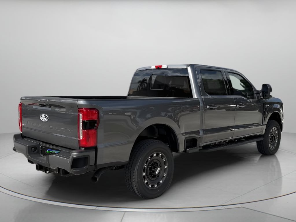 New 2027 Ford Super Duty F-250 SRW XLT Crew Cab Pickup