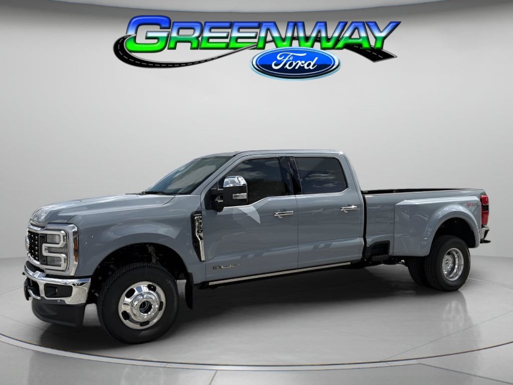 New 2026 Ford Super Duty F-350 DRW Lariat Crew Cab Pickup
