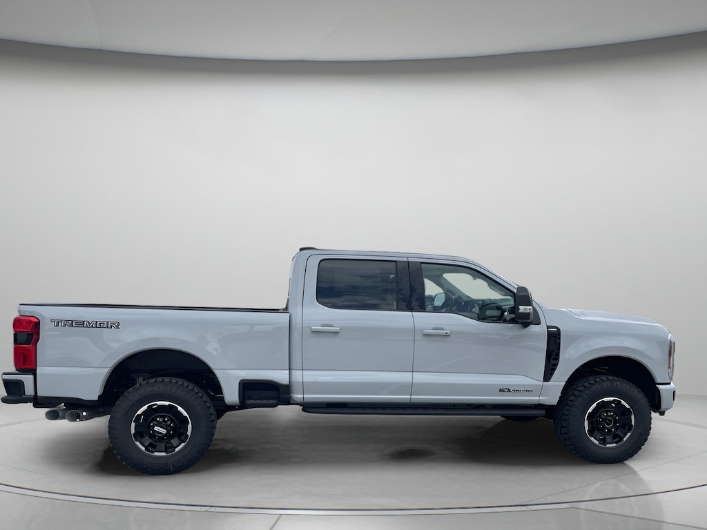 New 2026 Ford Super Duty F-250 SRW Lariat Crew Cab Pickup