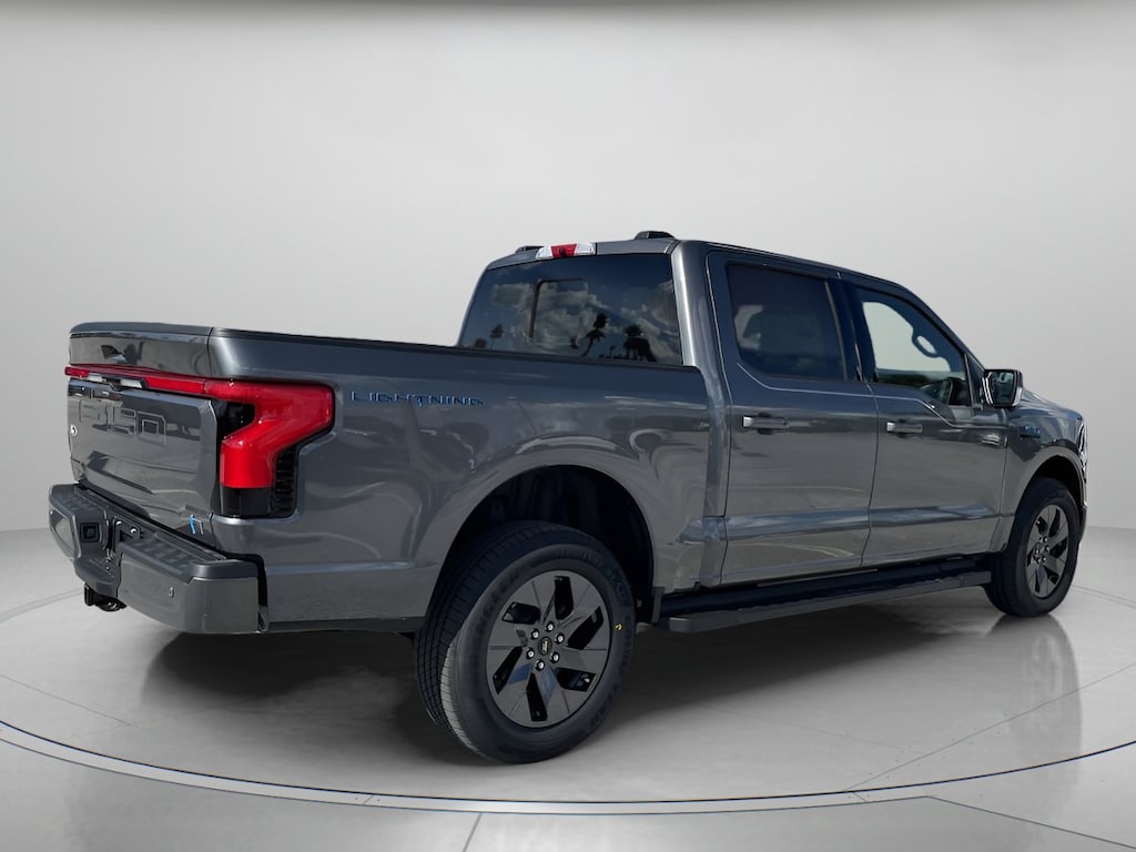 New 2025 Ford F-150 Lightning LARIAT Crew Cab Pickup