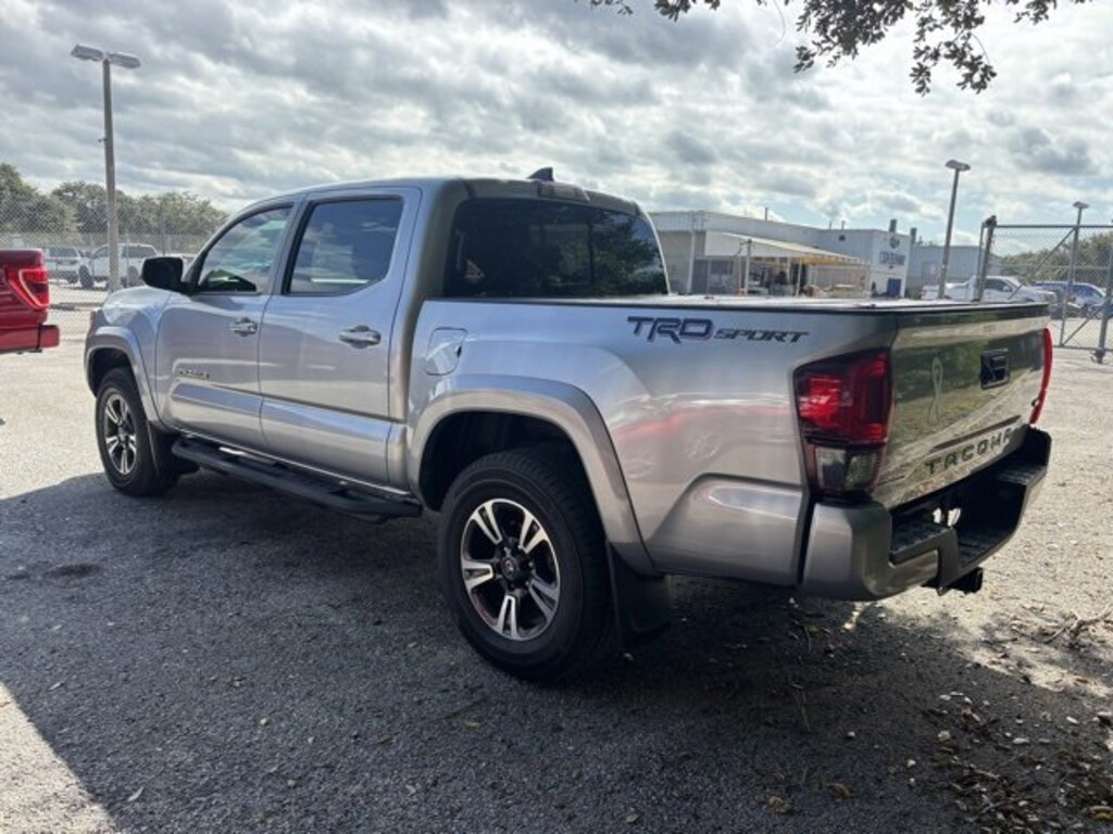 Used 2018 Toyota Tacoma TRD Off-Road Crew Cab Pickup