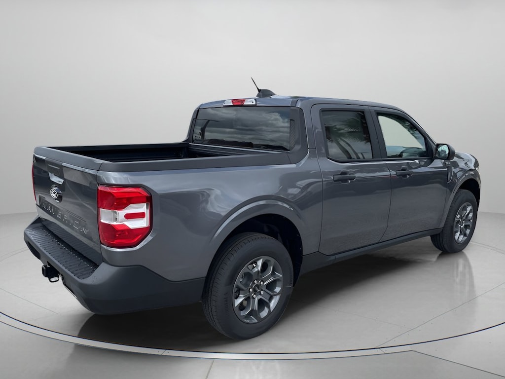 New 2026 Ford Maverick XLT Crew Cab Pickup