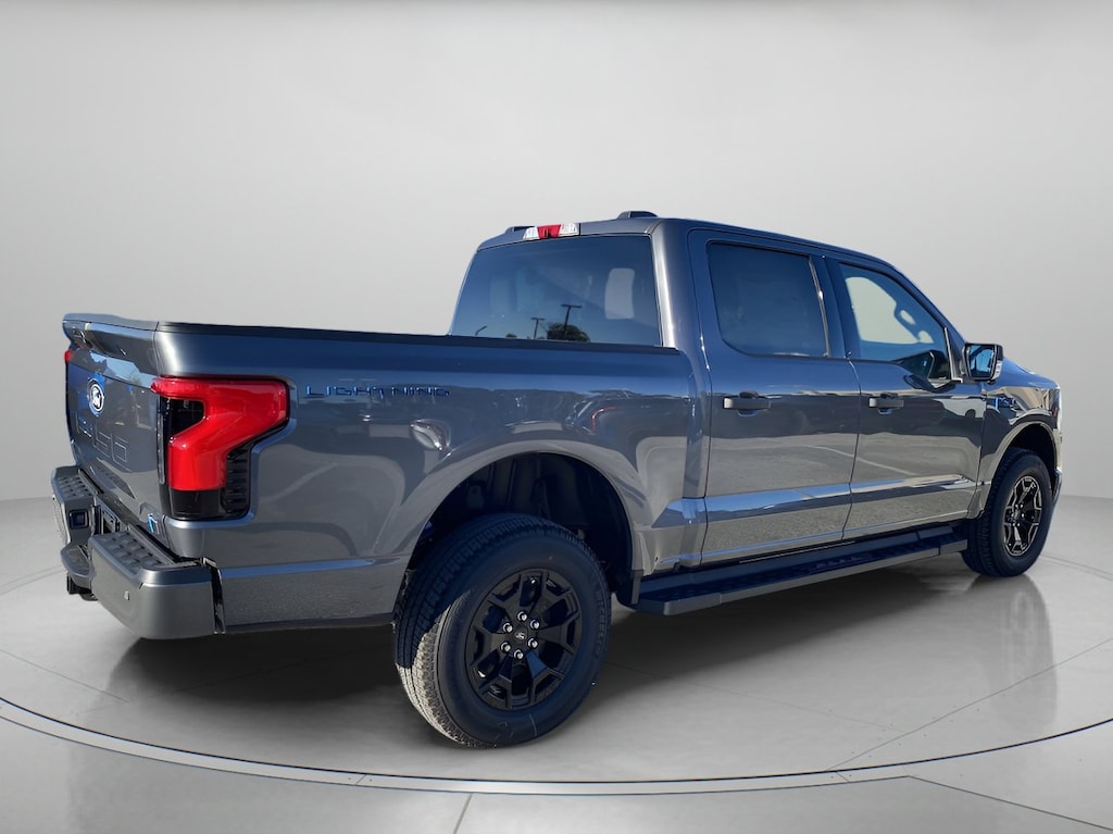 New 2025 Ford F-150 Lightning XLT Crew Cab Pickup
