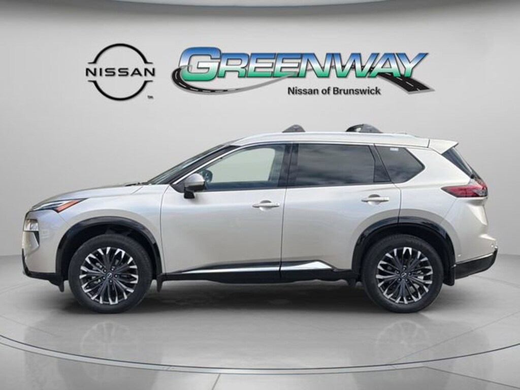 Used 2025 Nissan Rogue Platinum Sport Utility