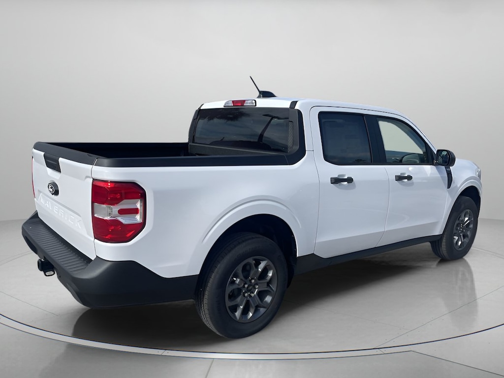 New 2026 Ford Maverick XLT Crew Cab Pickup
