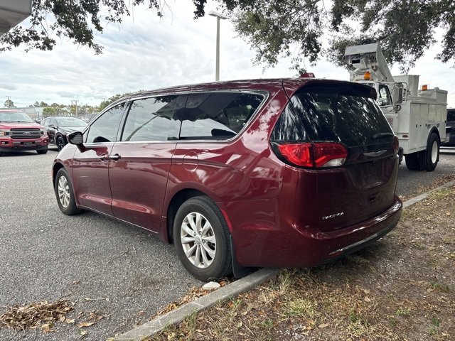 2019 Chrysler Pacifica Touring Plus photo 3